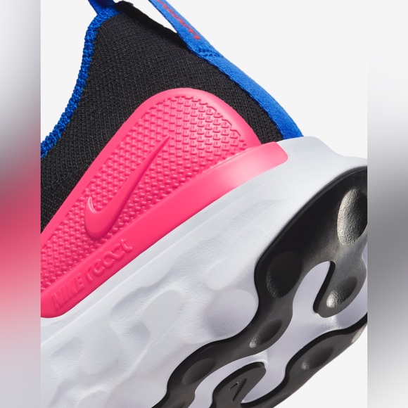 Nike Women’s React Phantom Run Flyknit 2 - DX2354-001 - Size 8 New - Picture 8 of 15